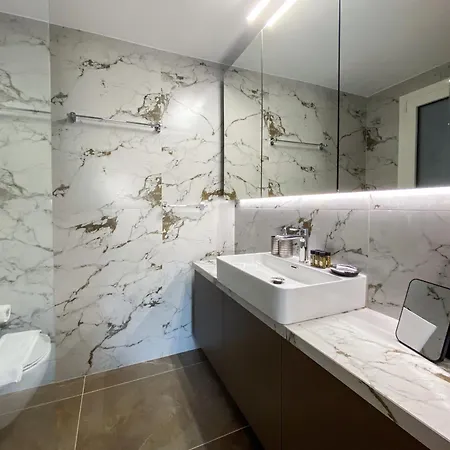 Brand New Three-Bedroom Apartment In Kolonaki, Peridot - Homes Athens Exterior photo