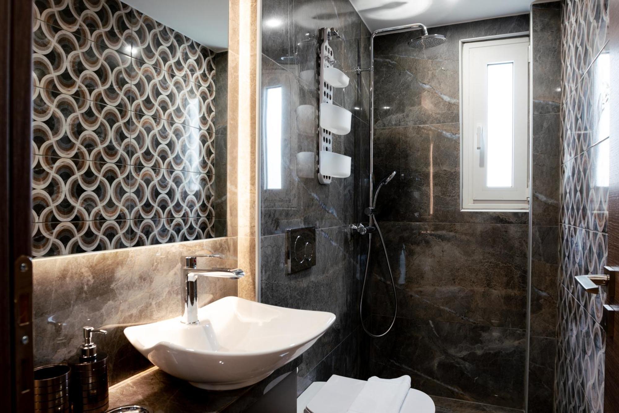 Brand New Three-bedroom In Kolonaki, Peridot - Homes *